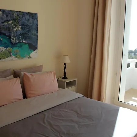 Picouveau Apartment